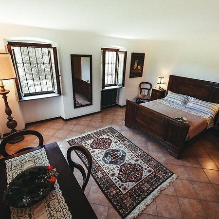 Cascina Flino Apartamento Diano dʼAlba Exterior foto
