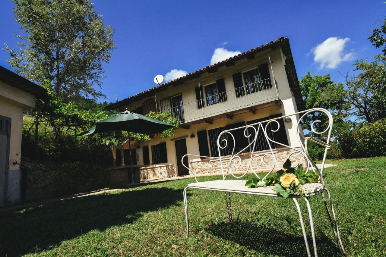 Cascina Flino Apartamento Diano dʼAlba Exterior foto