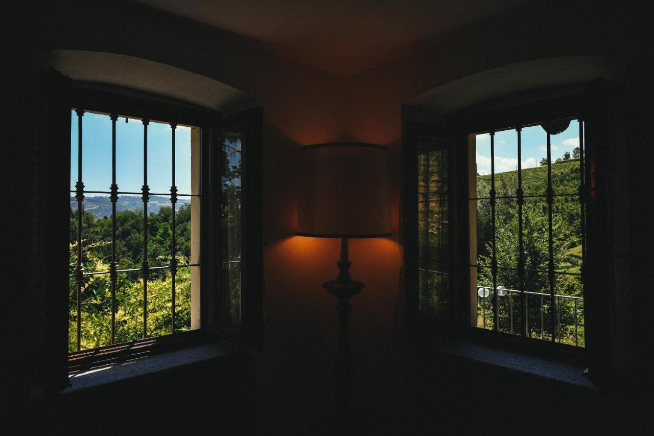 Cascina Flino Apartamento Diano dʼAlba Exterior foto