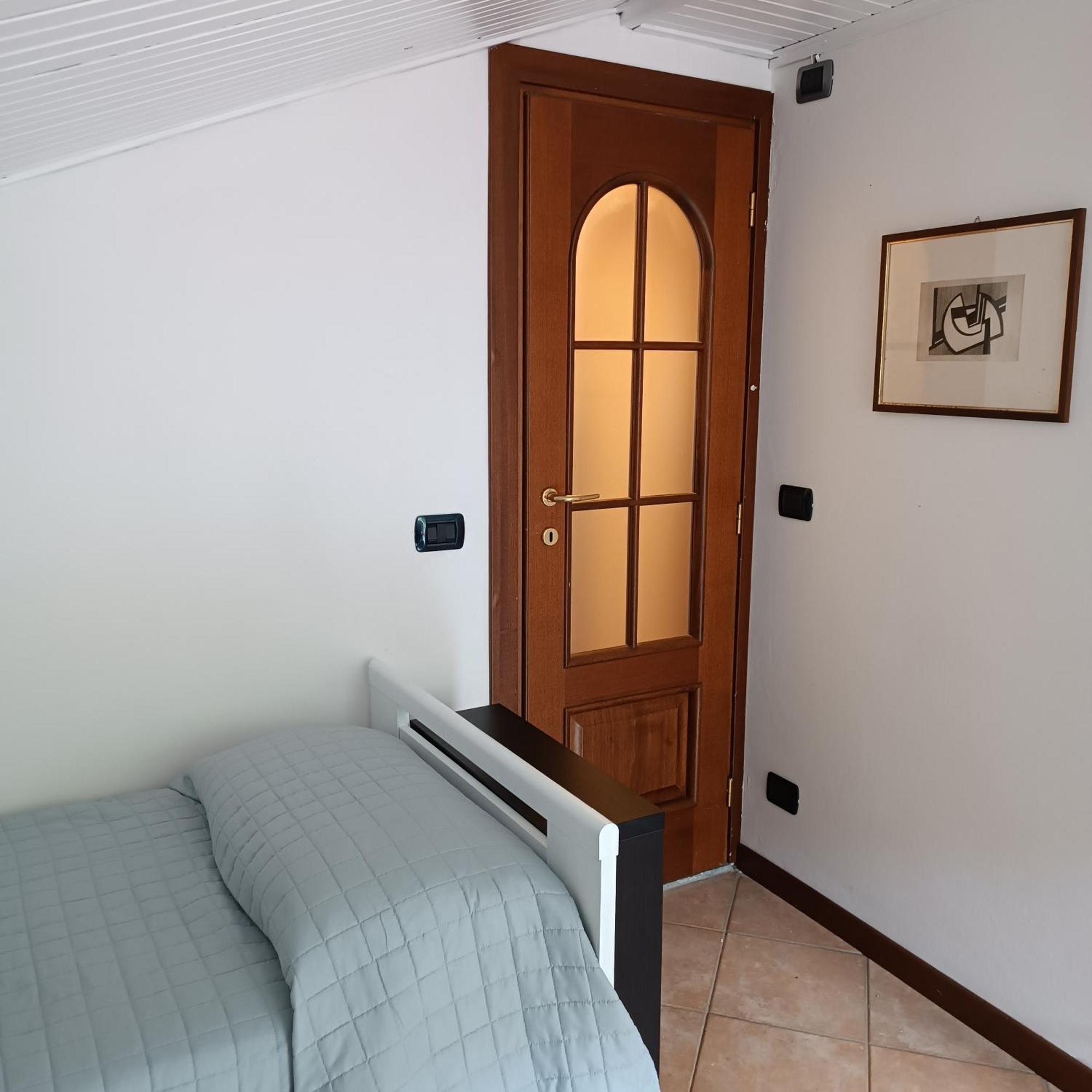 Cascina Flino Apartamento Diano dʼAlba Exterior foto